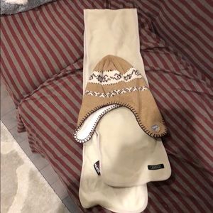 AIGLE scarf and beanie set